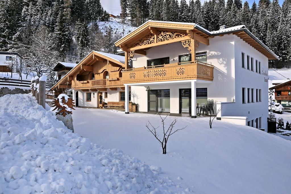 Landhaus & Apartment Taxach Ried im Zillertal Εξωτερικό φωτογραφία