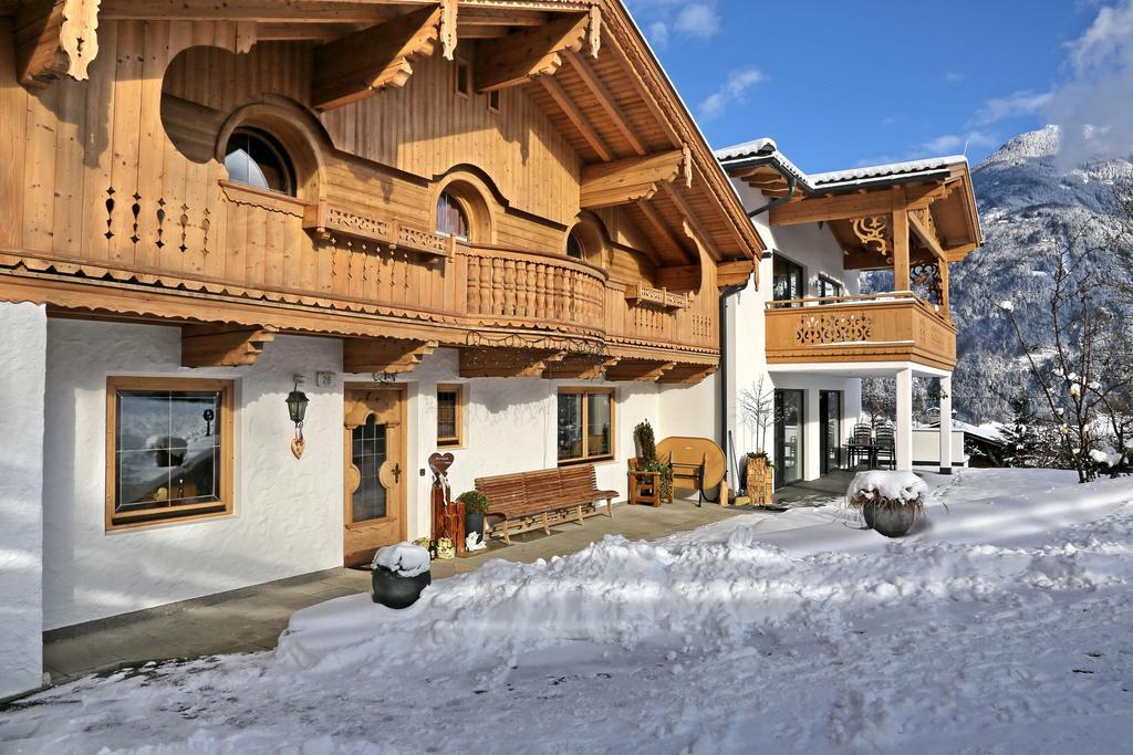 Landhaus & Apartment Taxach Ried im Zillertal Εξωτερικό φωτογραφία
