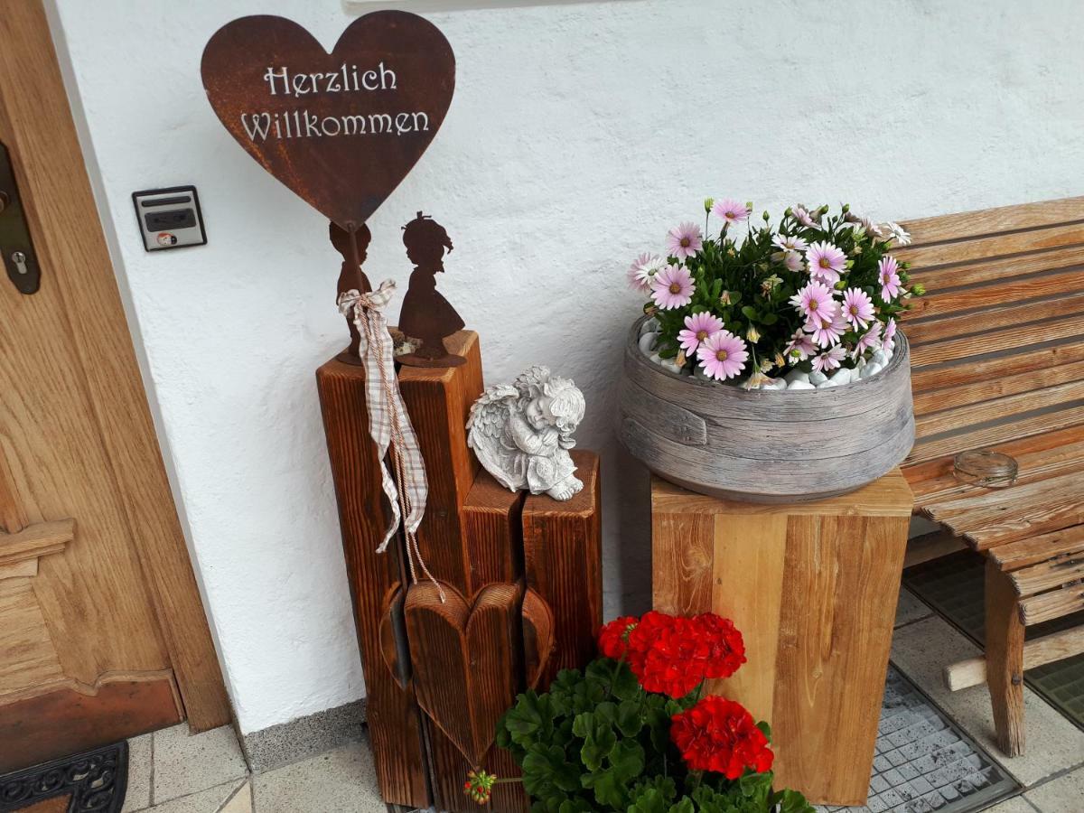Landhaus & Apartment Taxach Ried im Zillertal Εξωτερικό φωτογραφία